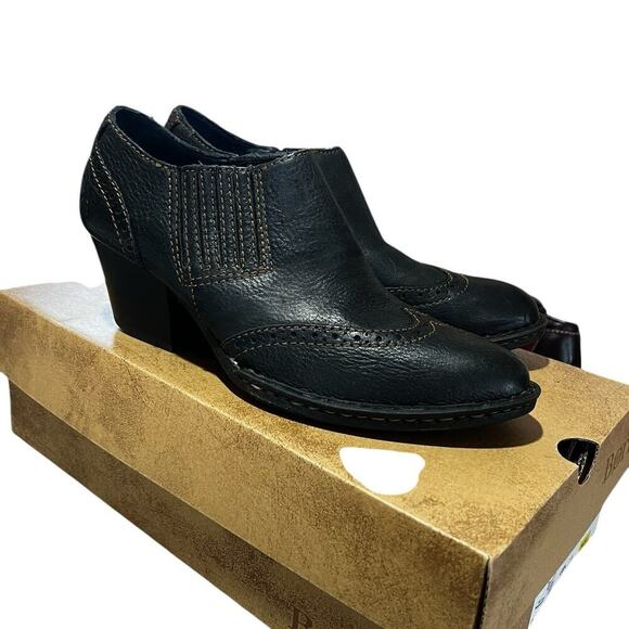 New in BOX-Born Chattel 71/2 women’s black ankle boots - Picture 9 of 11